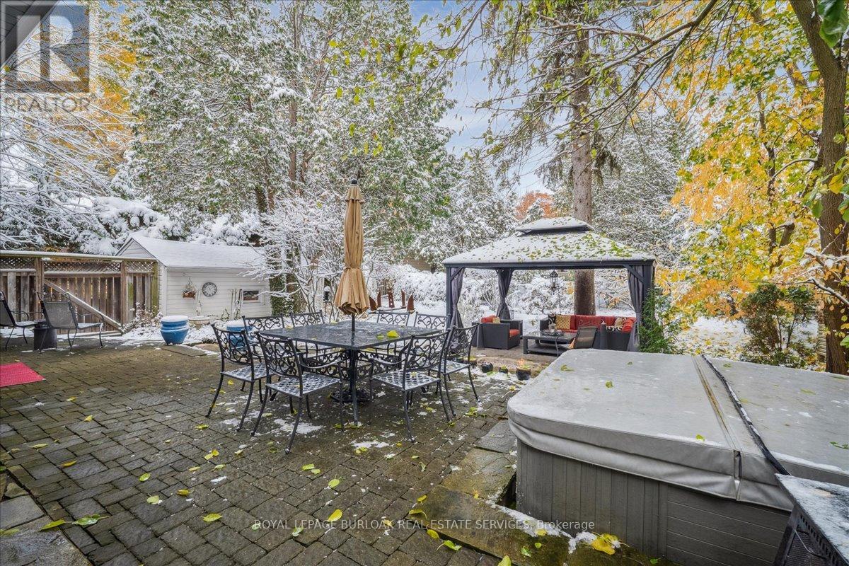 263 Hart Avenue, Burlington, Ontario  L7N 1P3 - Photo 28 - W12537490