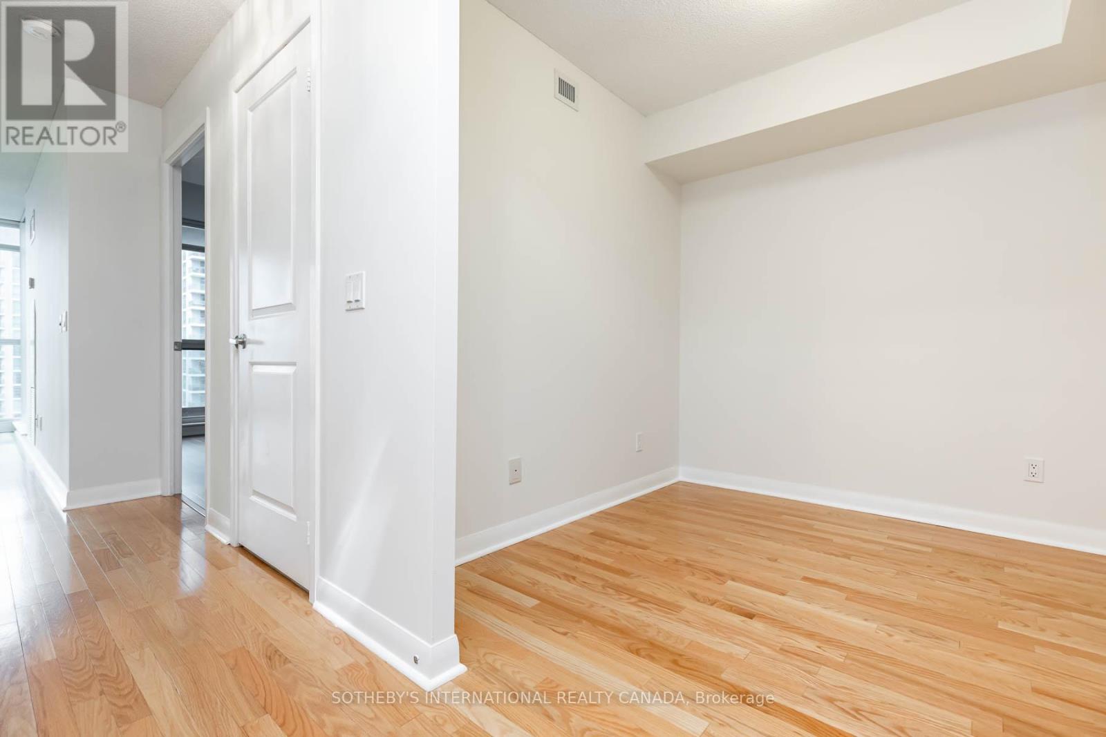 1802 - 235 Sherway Gardens Road, Toronto, Ontario  M9C 0A2 - Photo 13 - W12537516