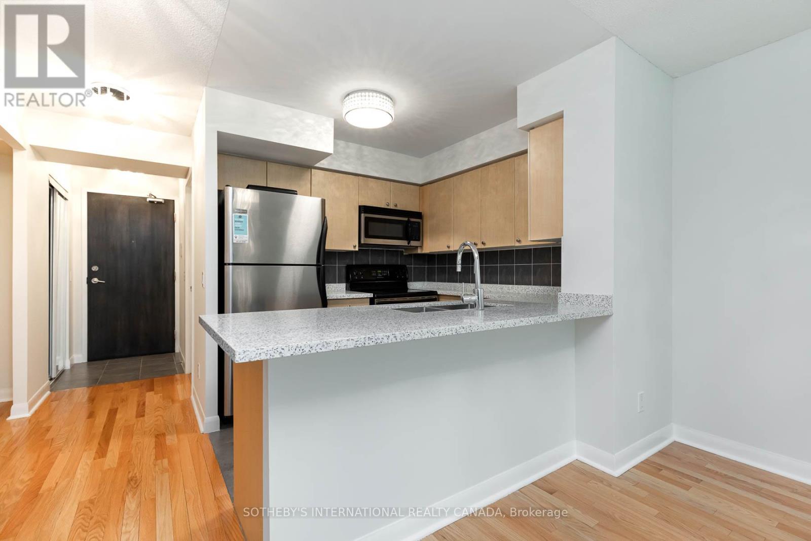 1802 - 235 Sherway Gardens Road, Toronto, Ontario  M9C 0A2 - Photo 7 - W12537516