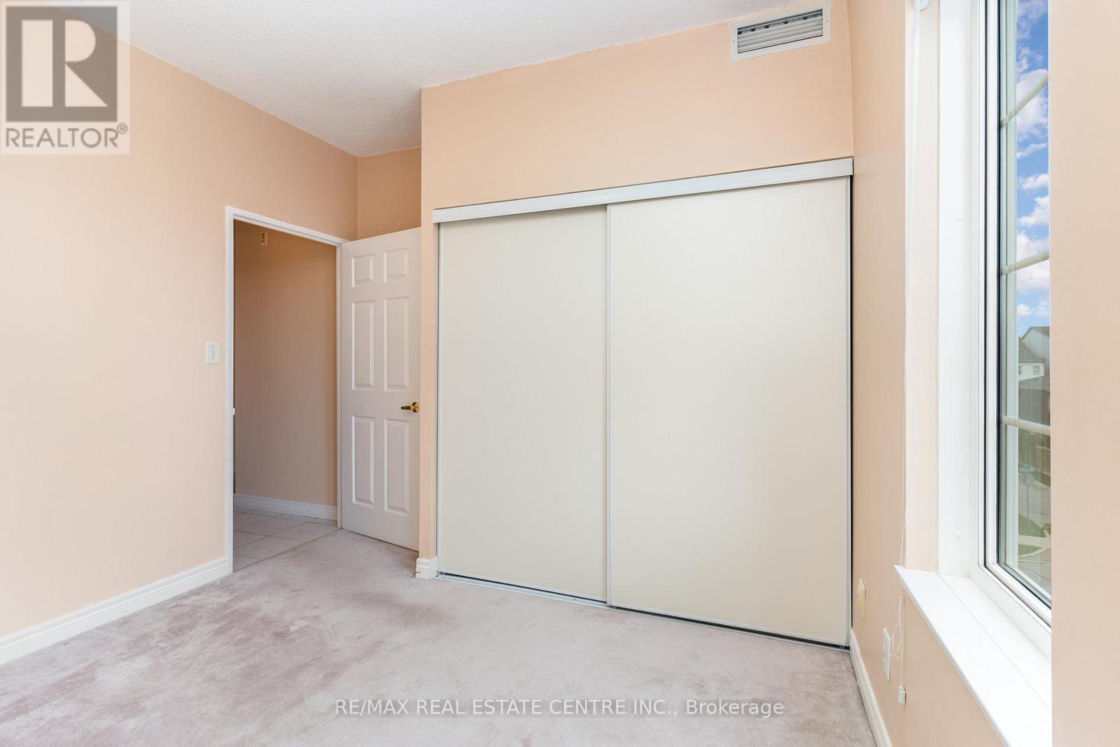 410 - 2301 Parkhaven Boulevard, Oakville, Ontario  L6H 6V6 - Photo 15 - W12537542