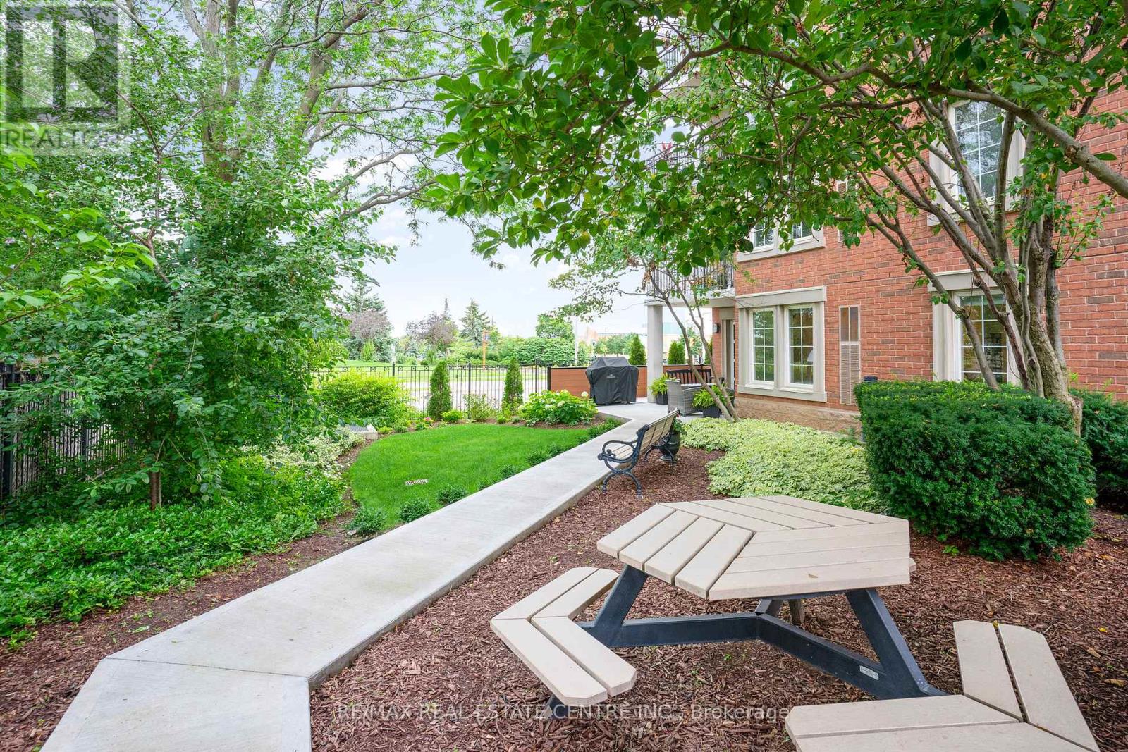 410 - 2301 Parkhaven Boulevard, Oakville, Ontario  L6H 6V6 - Photo 22 - W12537542