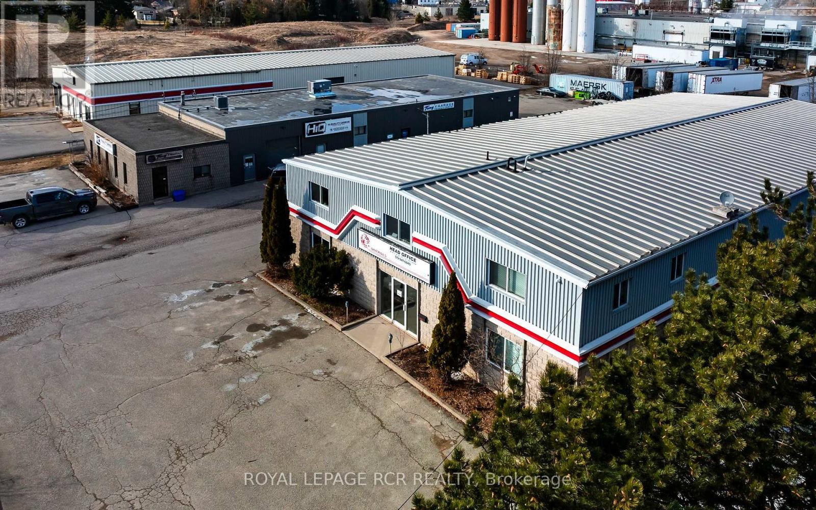 17a Stewart Court, Orangeville, Ontario  L9W 3Z9 - Photo 4 - W12537564