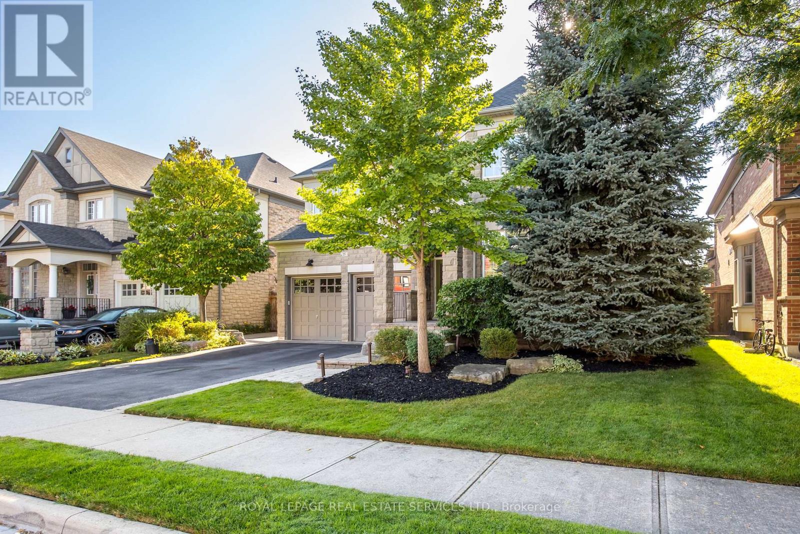 25 Edmonton Street, Brampton, Ontario  L6Y 5L2 - Photo 2 - W12537600