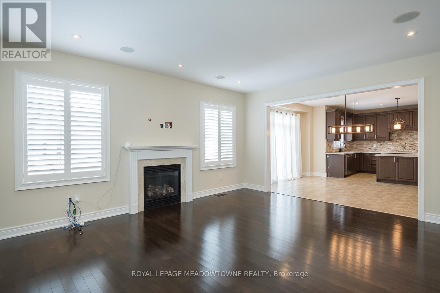 195 Huddlestone Crescent, Milton, Ontario  L9T 8M9 - Photo 12 - W12537610