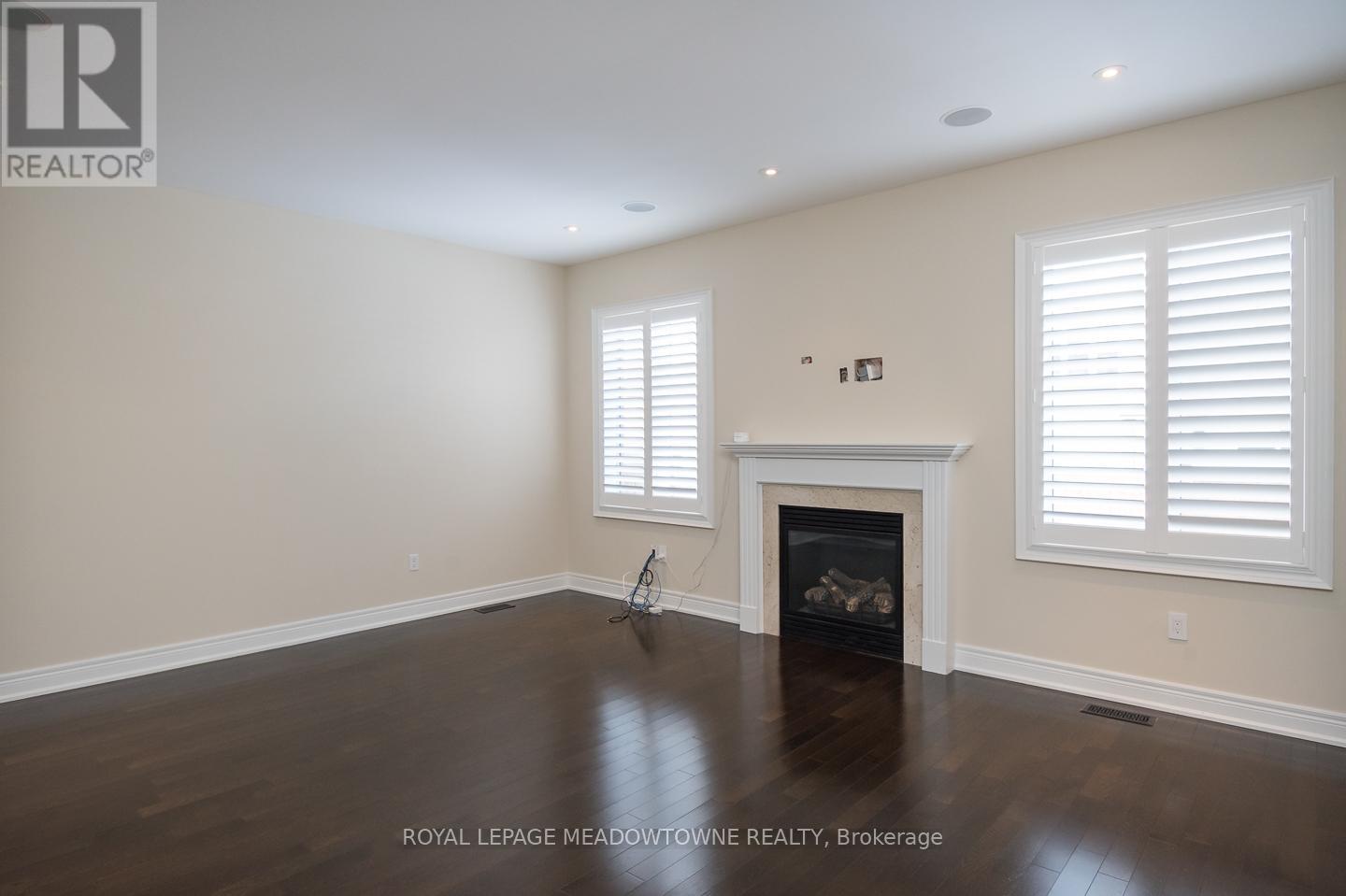 195 Huddlestone Crescent, Milton, Ontario  L9T 8M9 - Photo 13 - W12537610