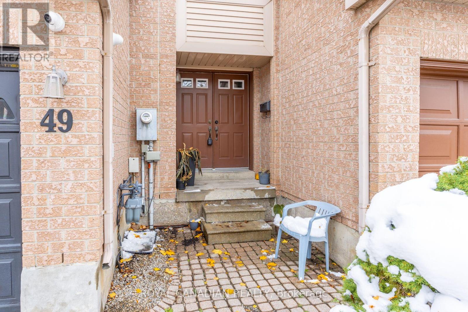 32 - 49 Goldenlight Circuit, Brampton, Ontario  L6X 4N6 - Photo 4 - W12537620