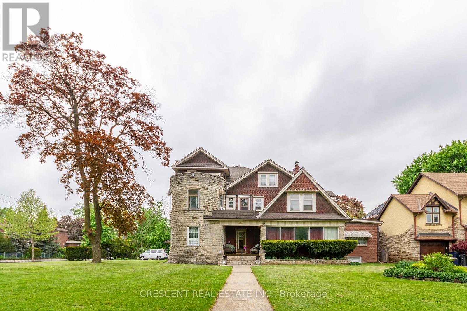 2A - 180 QUEENS DRIVE, Toronto, Ontario