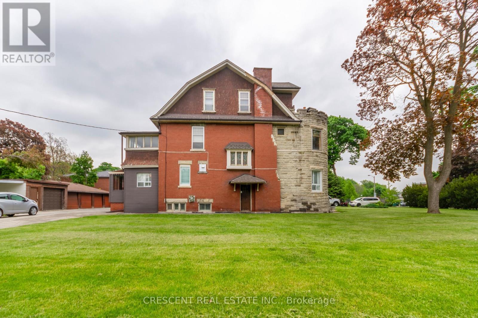 2a - 180 Queens Drive, Toronto, Ontario  M9N 2H7 - Photo 25 - W12537634