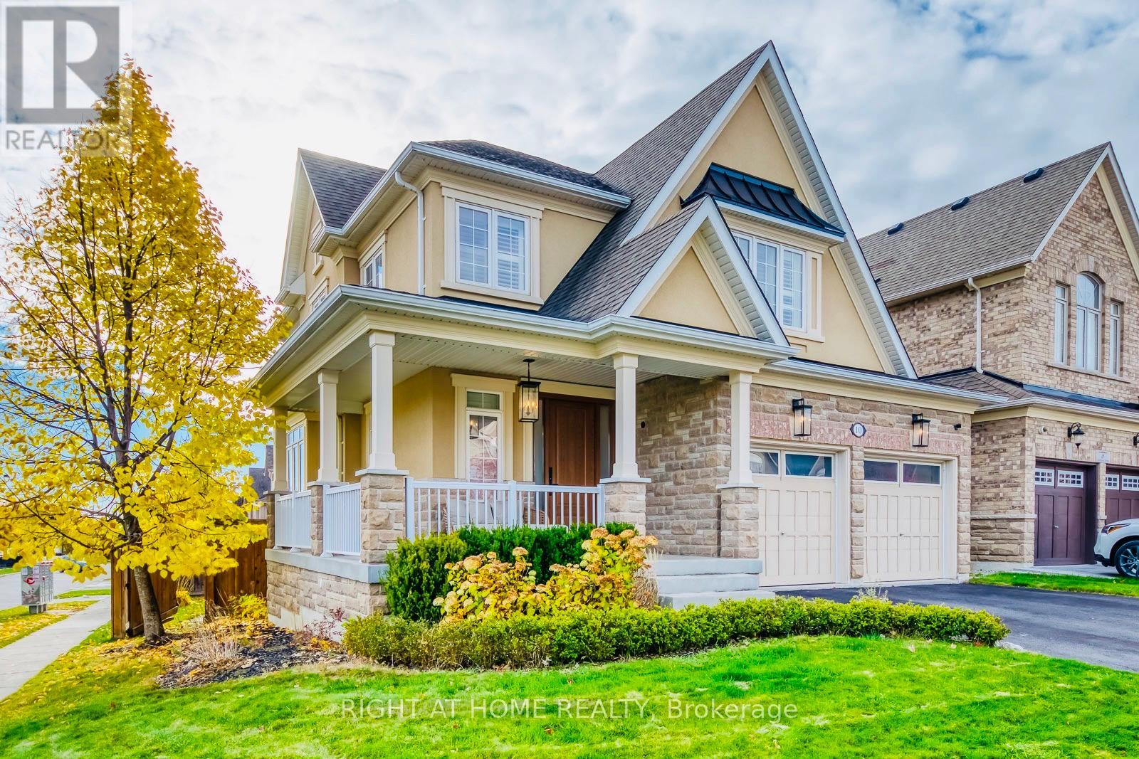 10 Cedarholme Avenue, Caledon, Ontario  L7C 3S9 - Photo 2 - W12537686