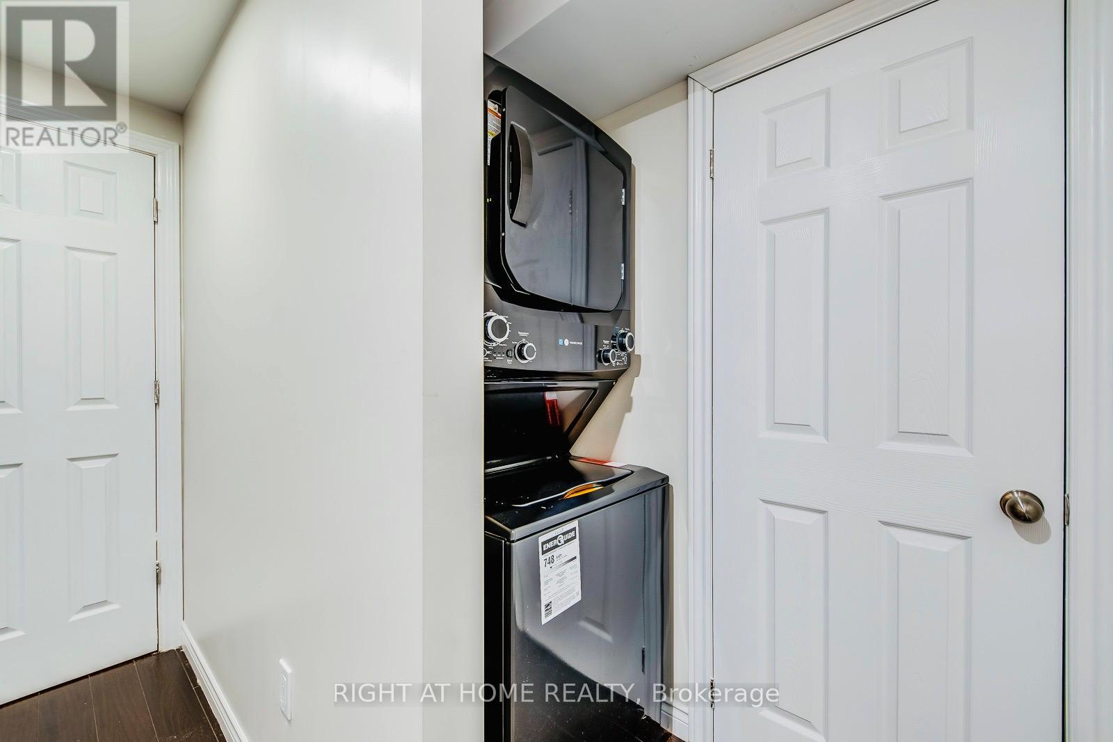 10 Cedarholme Avenue, Caledon, Ontario  L7C 3S9 - Photo 29 - W12537686