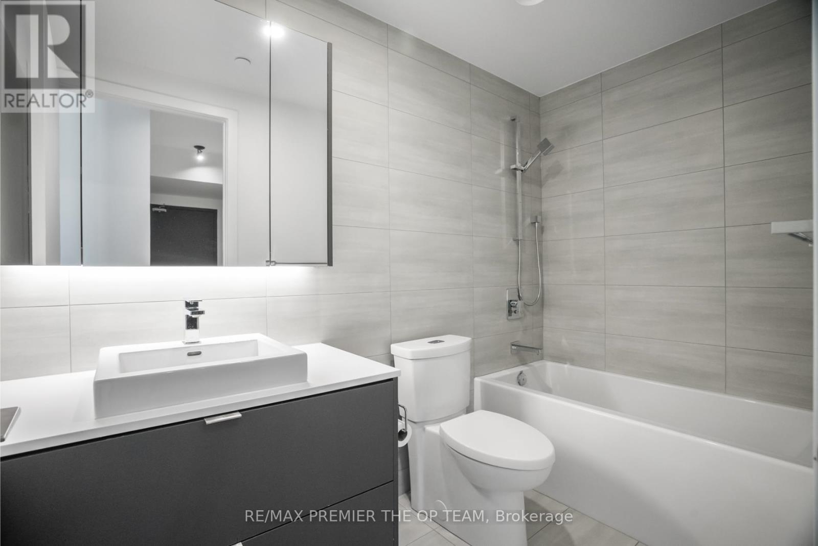 406 - 7 Smith Crescent N, Toronto, Ontario  M8Z 0G3 - Photo 24 - W12537690