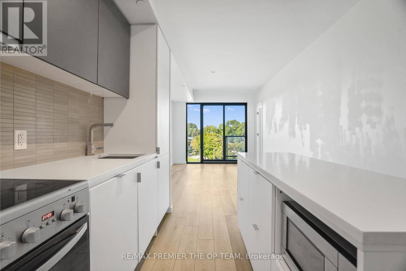 406 - 7 Smith Crescent N, Toronto, Ontario  M8Z 0G3 - Photo 33 - W12537690