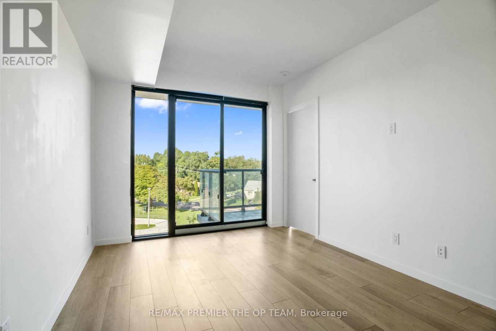 406 - 7 Smith Crescent N, Toronto, Ontario  M8Z 0G3 - Photo 37 - W12537690