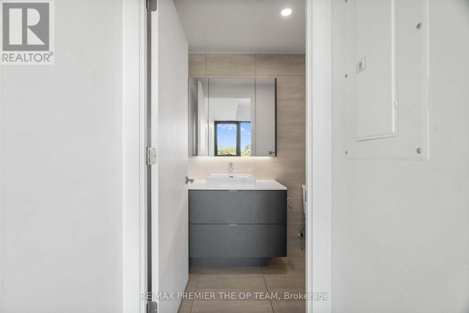 406 - 7 Smith Crescent N, Toronto, Ontario  M8Z 0G3 - Photo 40 - W12537690