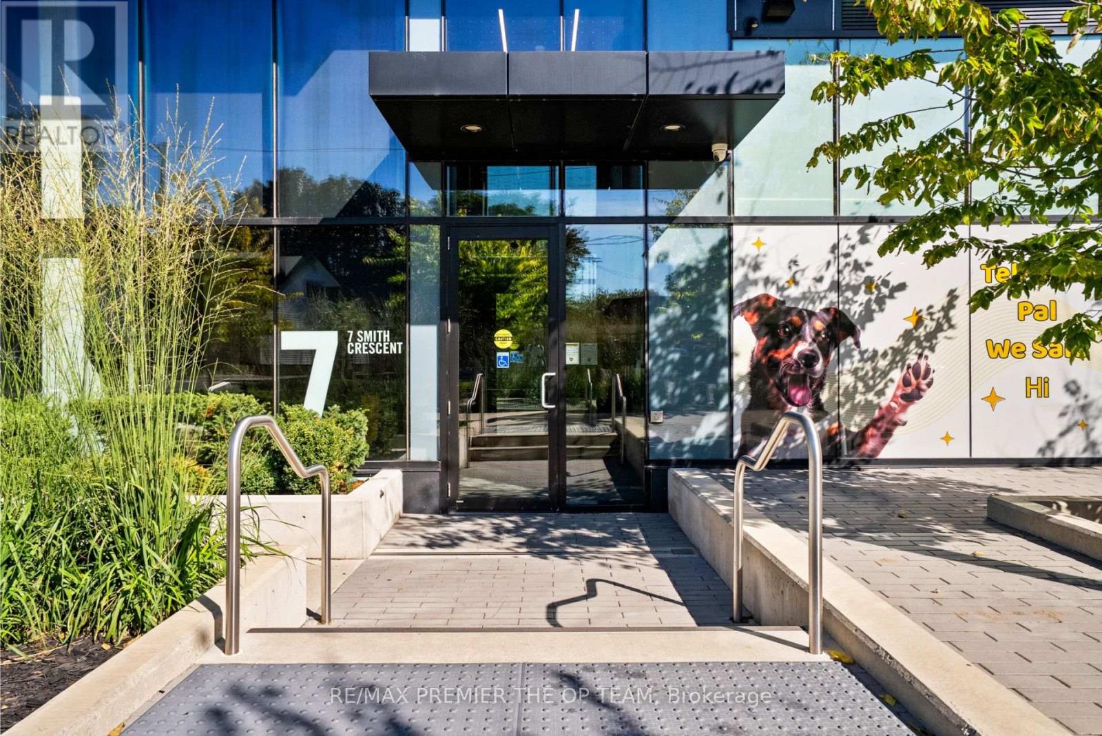 406 - 7 Smith Crescent N, Toronto, Ontario  M8Z 0G3 - Photo 6 - W12537690