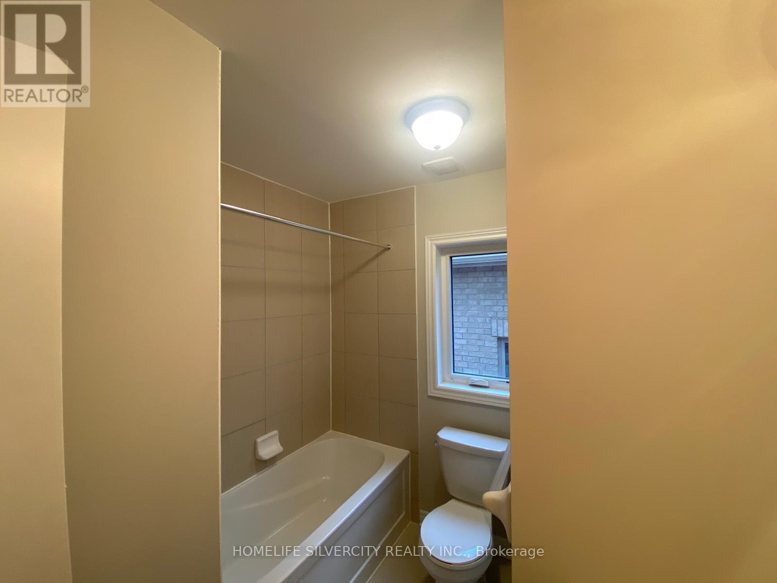 142 Finegan Circle, Brampton, Ontario  L7A 4Z7 - Photo 18 - W12537694