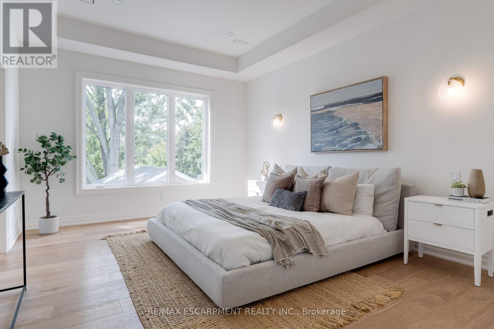 684 Peele Boulevard, Burlington, Ontario  L7R 3B9 - Photo 23 - W12537698