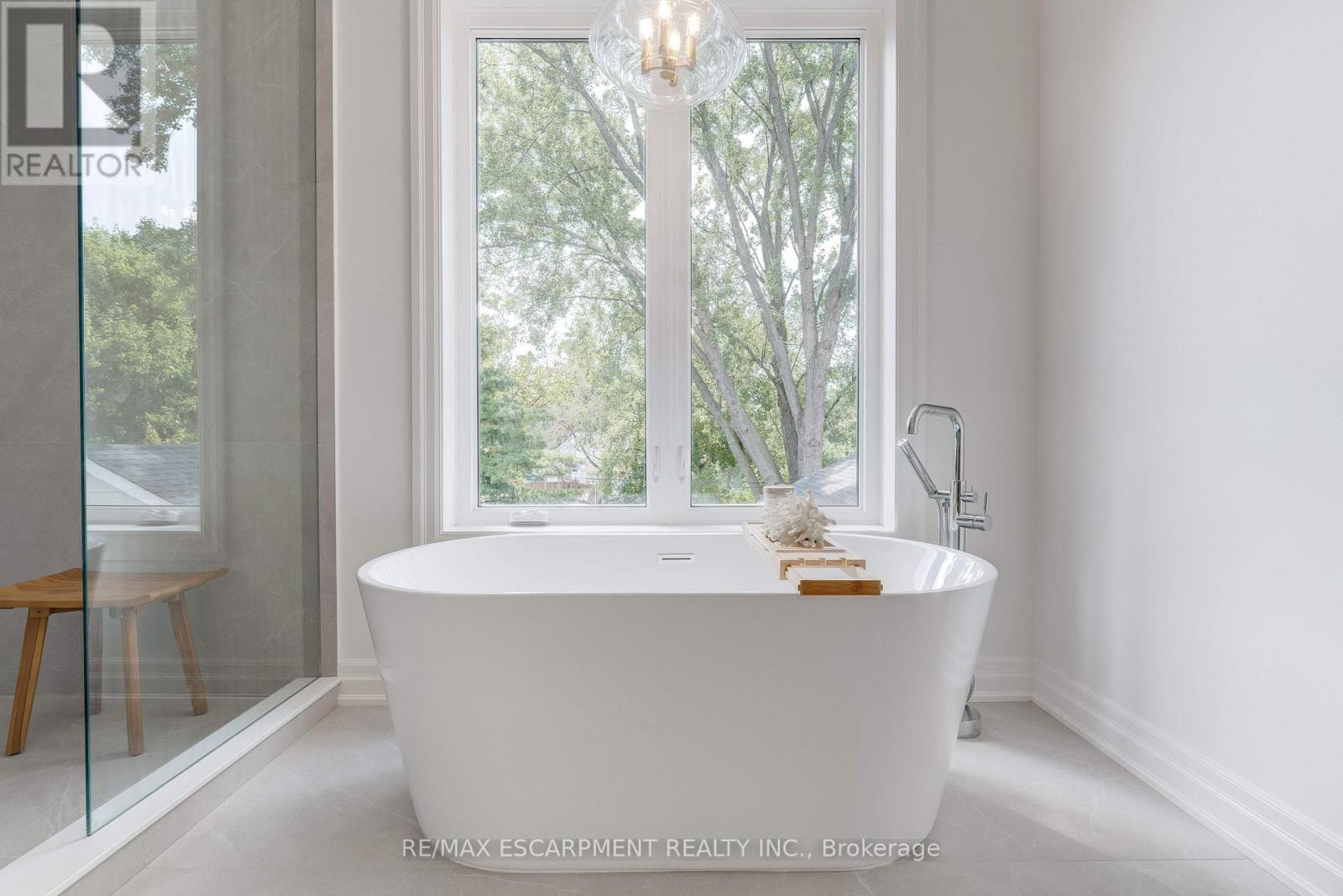 684 Peele Boulevard, Burlington, Ontario  L7R 3B9 - Photo 27 - W12537698