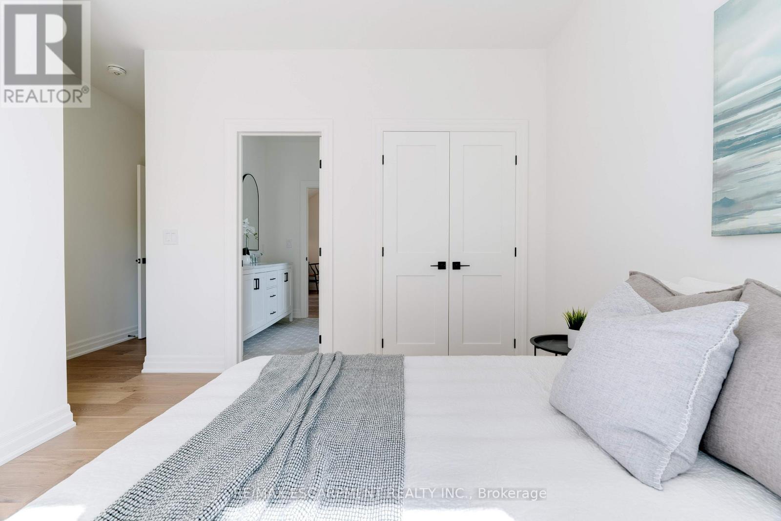 684 Peele Boulevard, Burlington, Ontario  L7R 3B9 - Photo 35 - W12537698