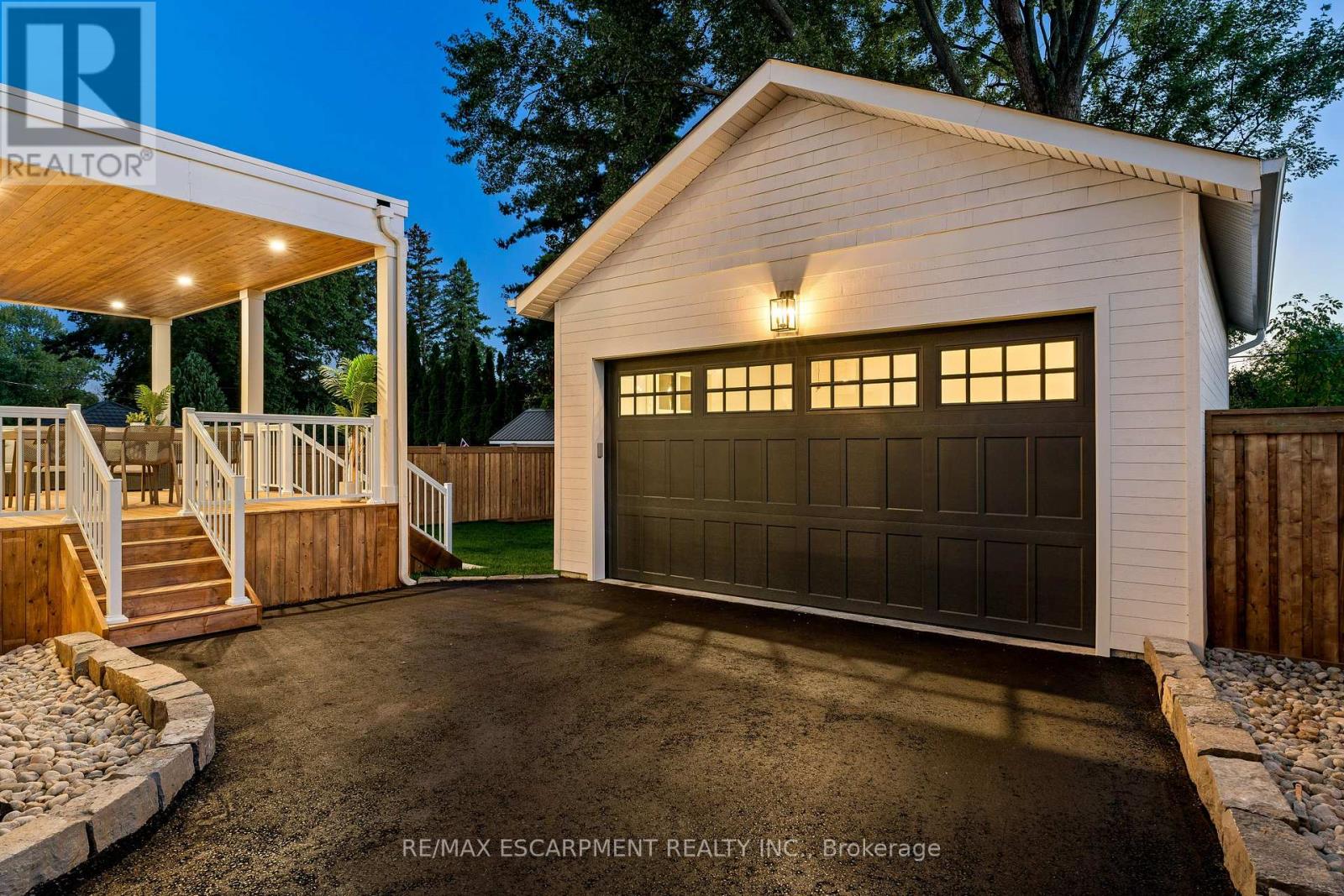 684 Peele Boulevard, Burlington, Ontario  L7R 3B9 - Photo 47 - W12537698