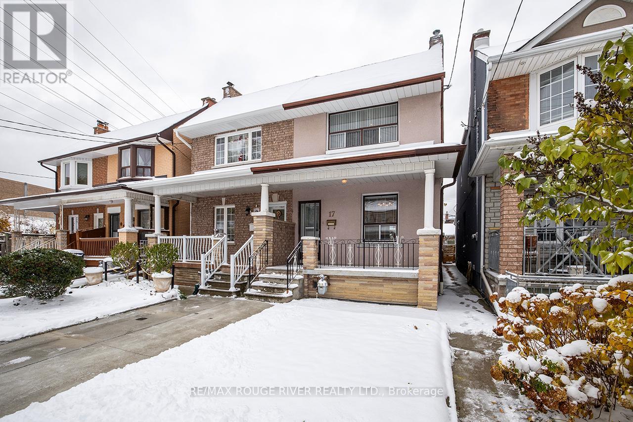 17 TALBOT STREET, Toronto, Ontario