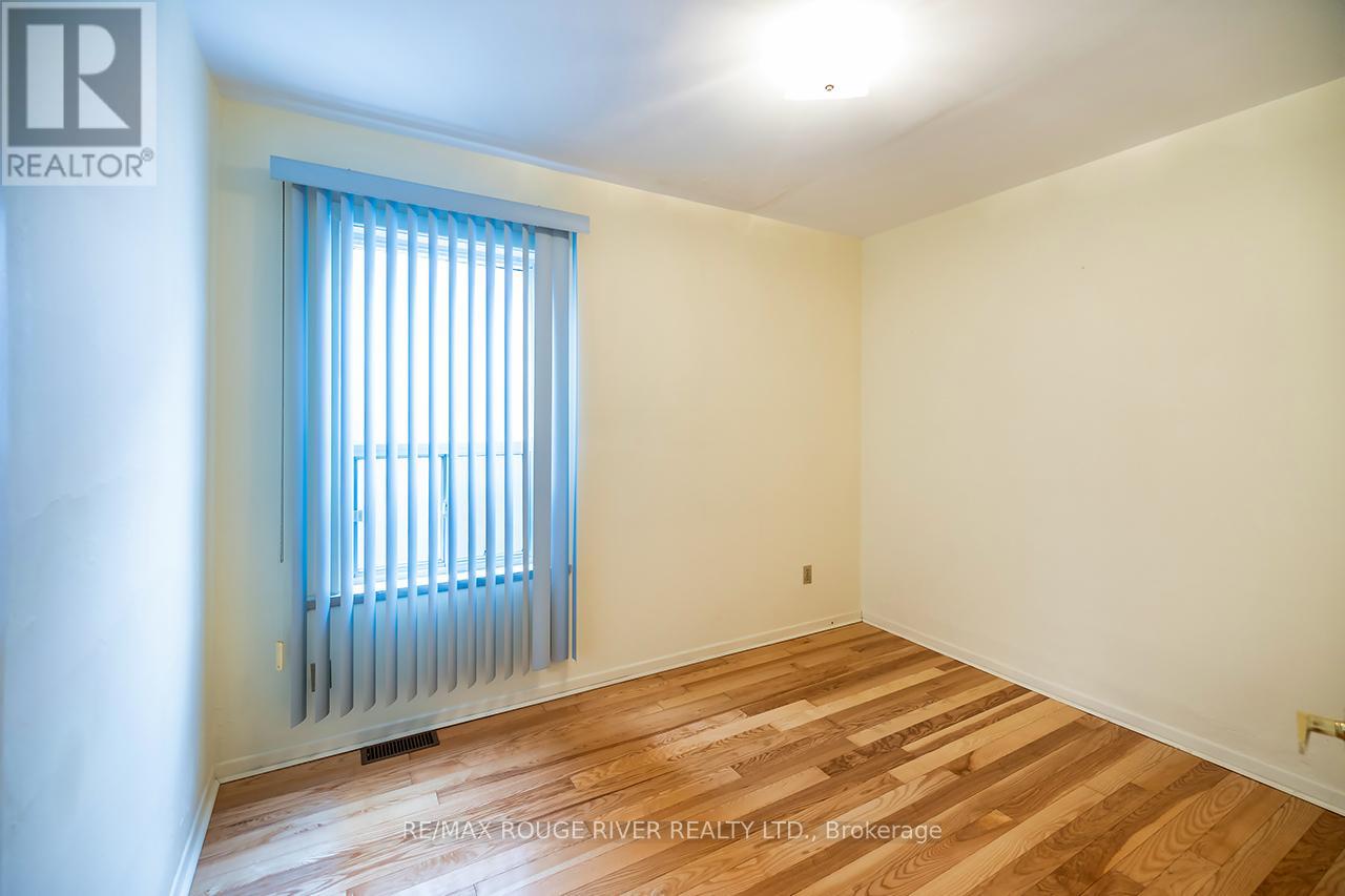 17 Talbot Street, Toronto, Ontario  M6N 1G5 - Photo 22 - W12537712