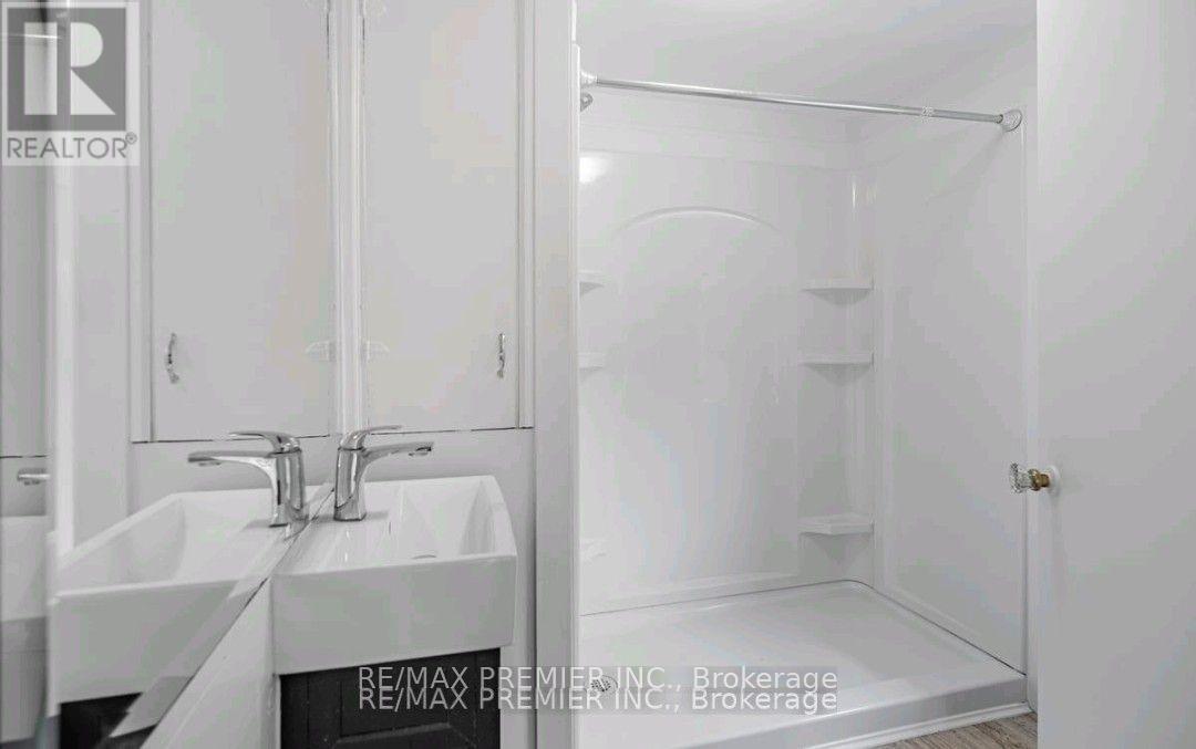 2-Upper - 58 Joseph Street, Brampton, Ontario  L6X 1H8 - Photo 11 - W12537740