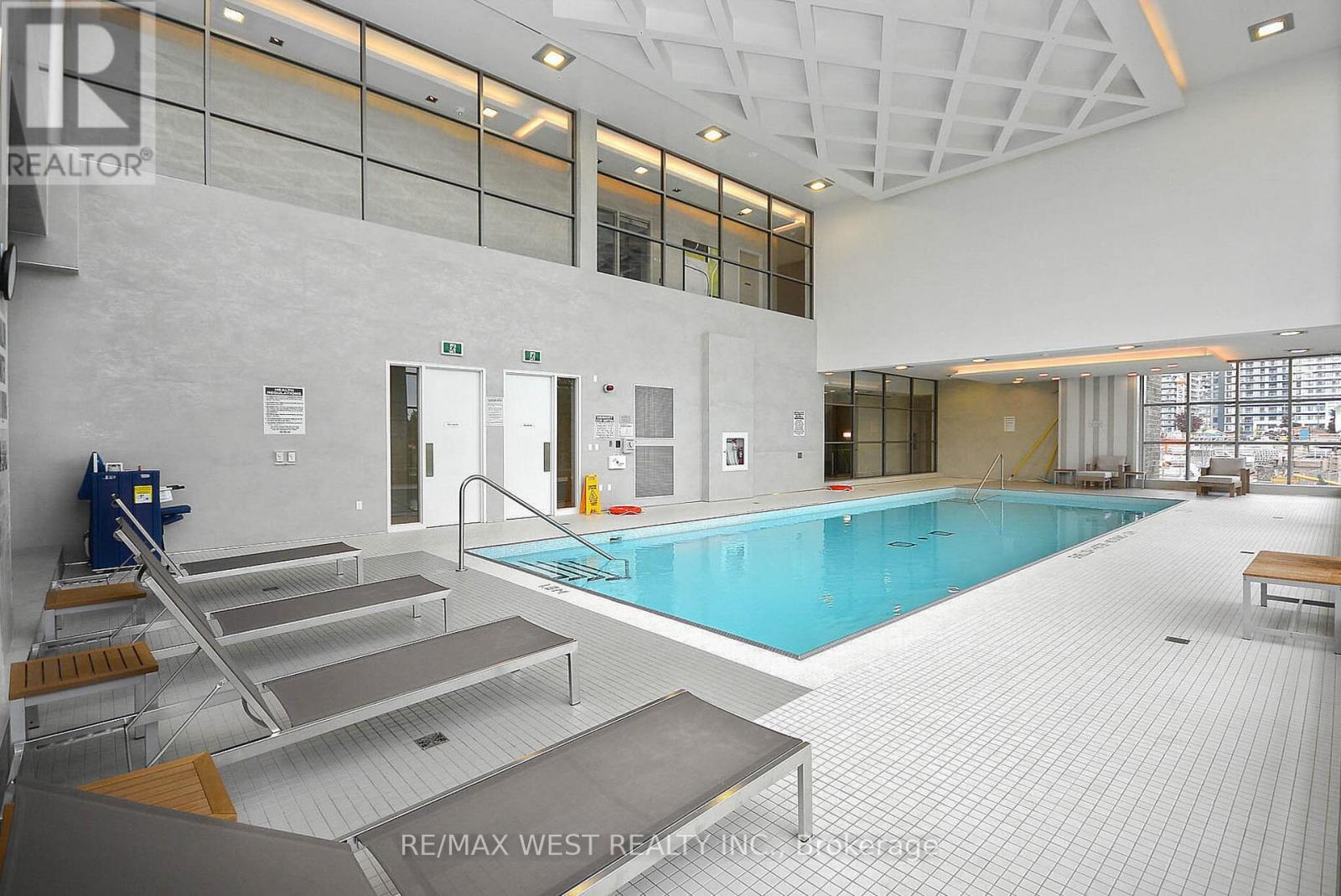 1002 - 4655 Glen Erin Drive, Mississauga, Ontario  L5M 0Z1 - Photo 11 - W12537748