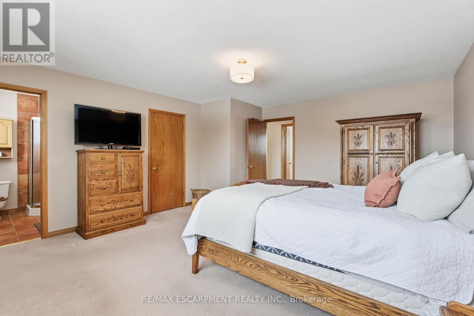 121 Parkwood Crescent, Hamilton, Ontario  L8V 4Z6 - Photo 27 - X12537462