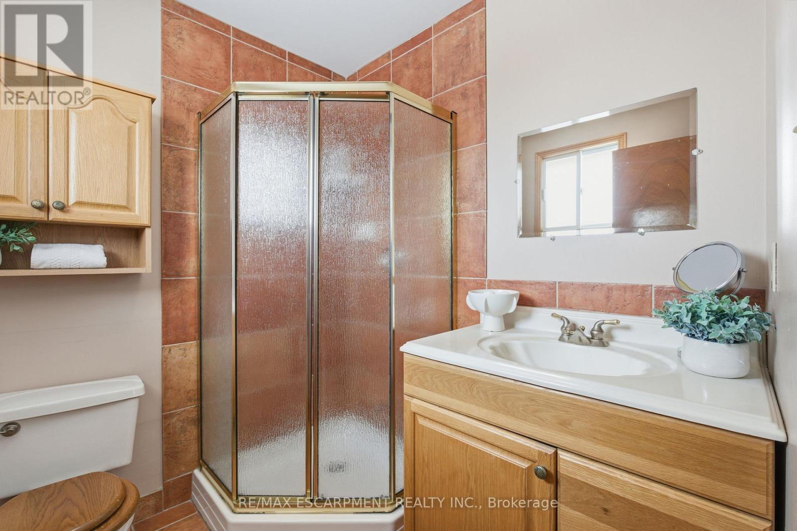 121 Parkwood Crescent, Hamilton, Ontario  L8V 4Z6 - Photo 28 - X12537462