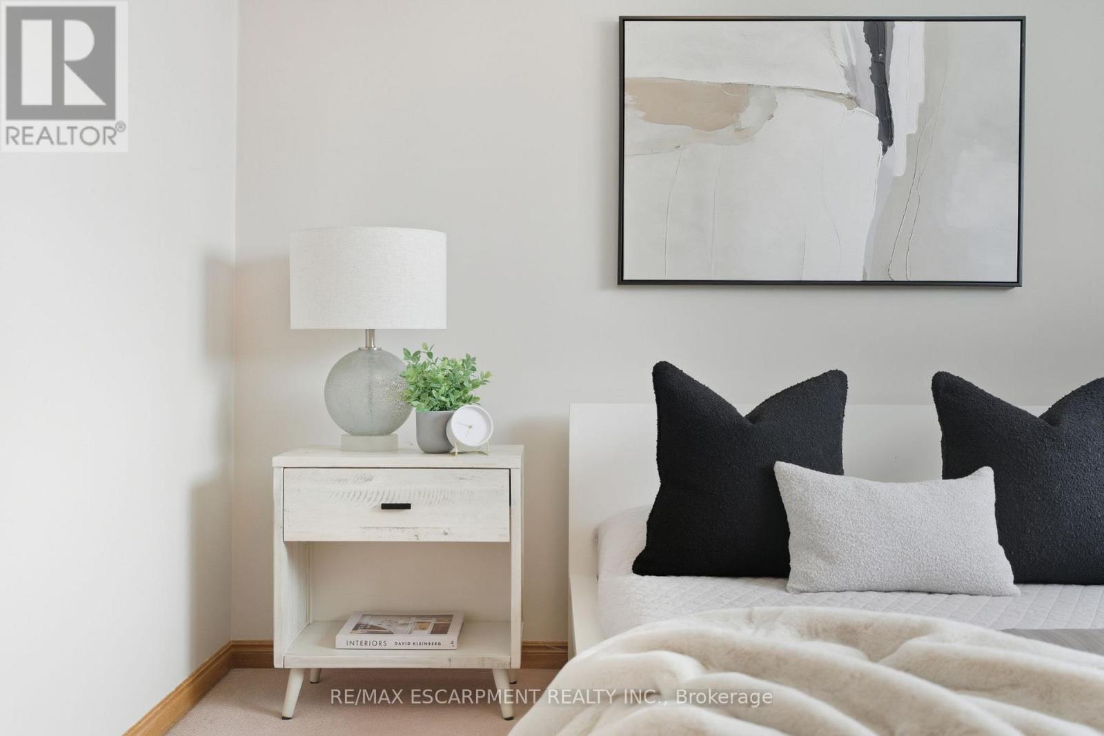 121 Parkwood Crescent, Hamilton, Ontario  L8V 4Z6 - Photo 36 - X12537462