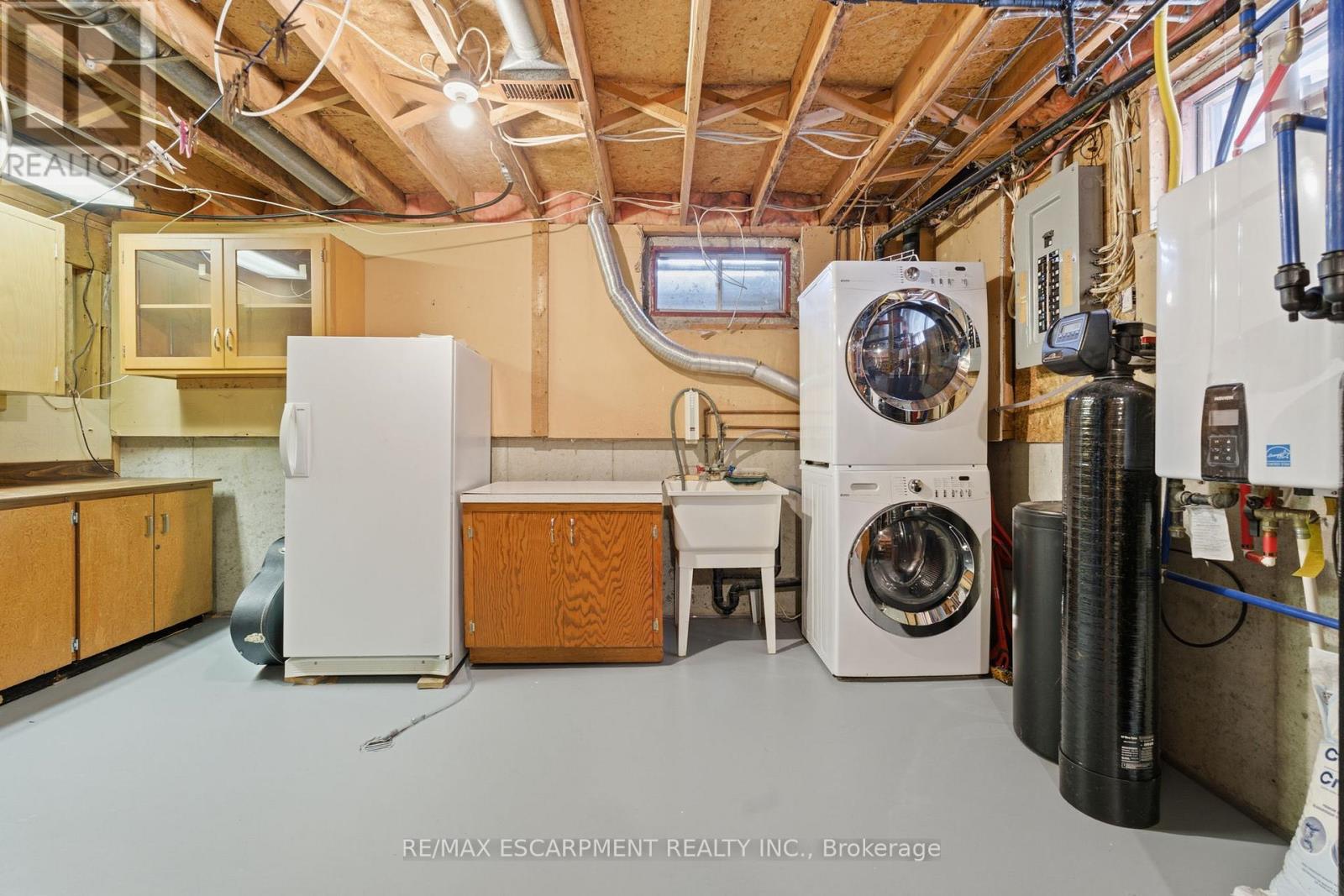 121 Parkwood Crescent, Hamilton, Ontario  L8V 4Z6 - Photo 43 - X12537462