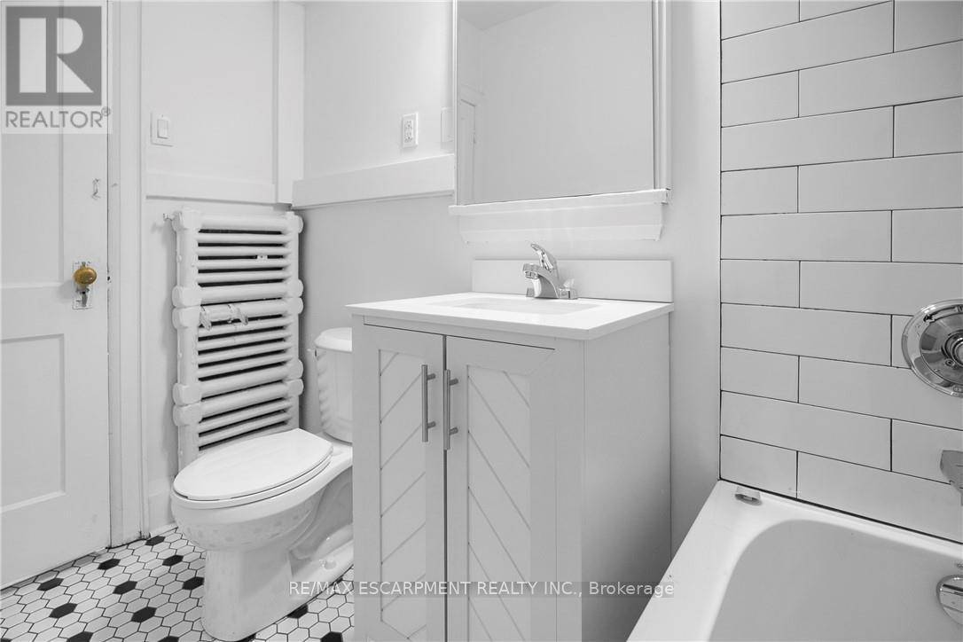 5 - 312 Aberdeen Avenue, Hamilton, Ontario  L8P 2R5 - Photo 13 - X12537476