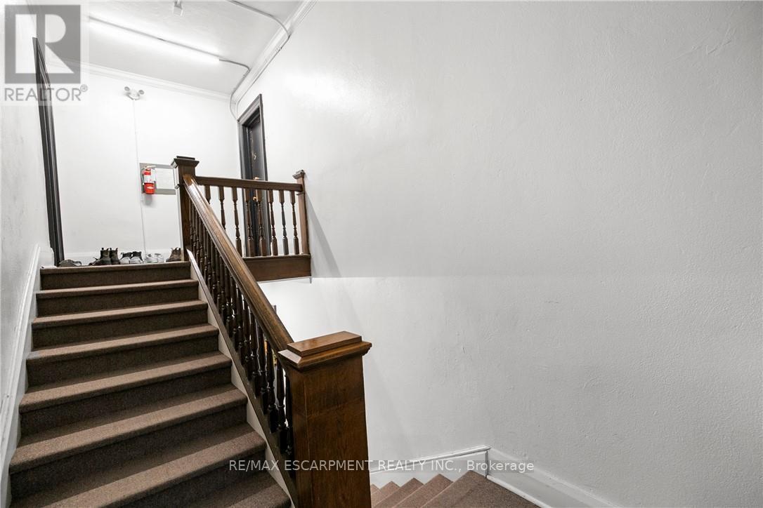 5 - 312 Aberdeen Avenue, Hamilton, Ontario  L8P 2R5 - Photo 5 - X12537476