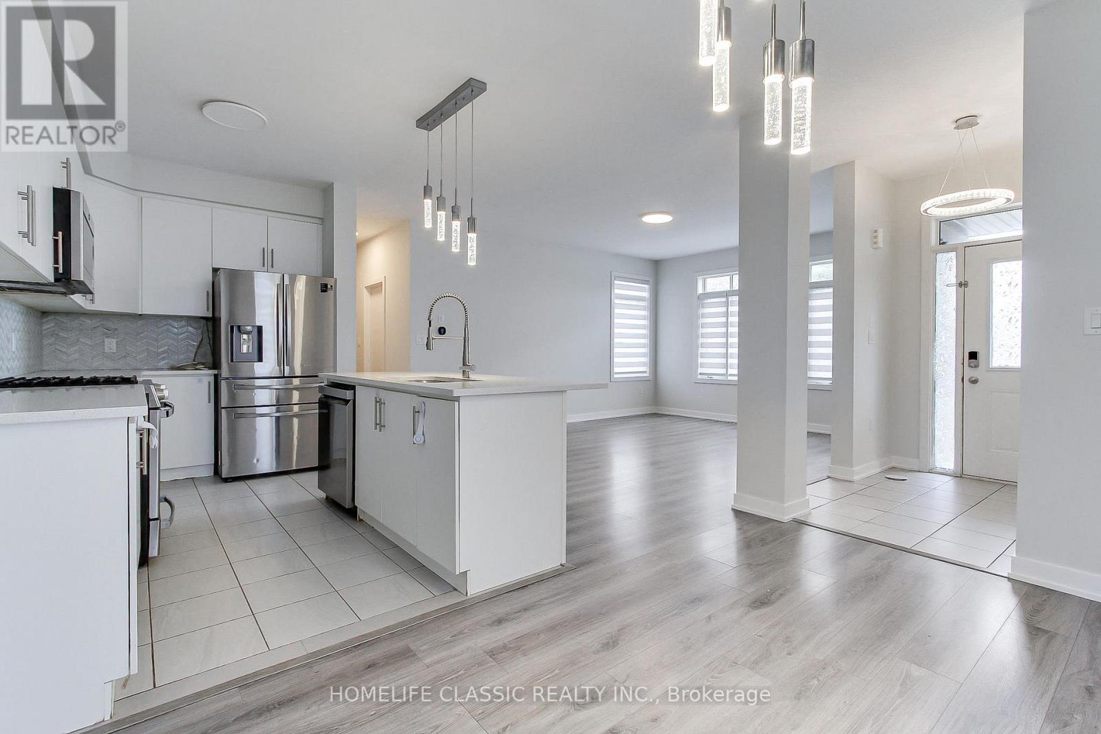 #1 - 590 North Service Road, Hamilton, Ontario  L8E 5A7 - Photo 13 - X12537582