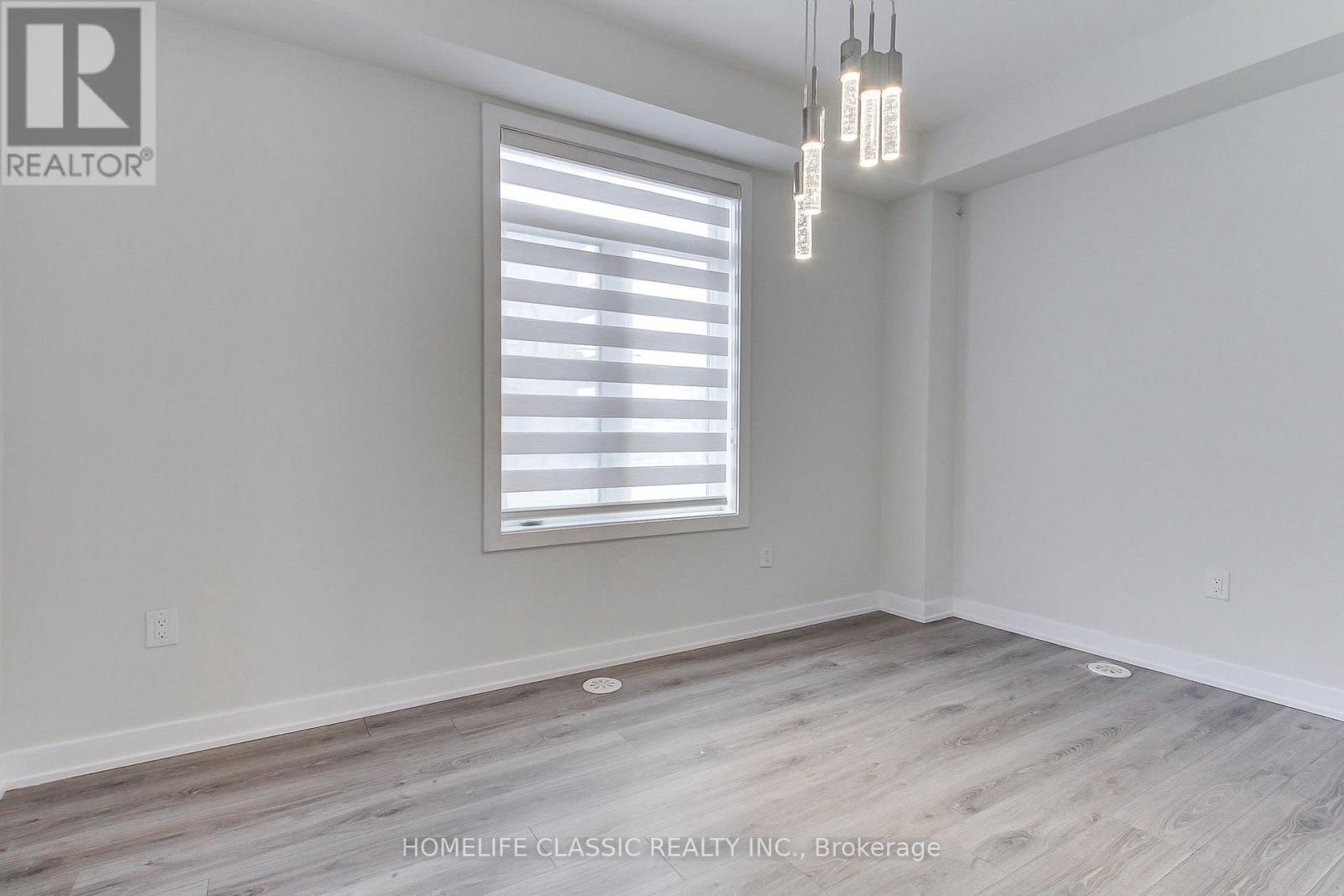 #1 - 590 North Service Road, Hamilton, Ontario  L8E 5A7 - Photo 14 - X12537582