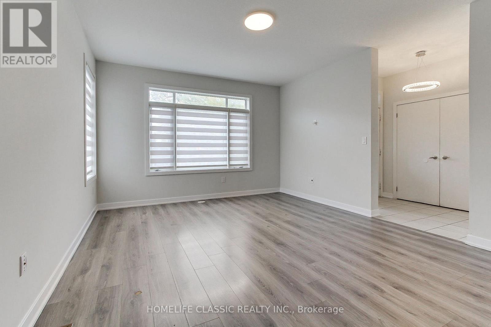 #1 - 590 North Service Road, Hamilton, Ontario  L8E 5A7 - Photo 16 - X12537582