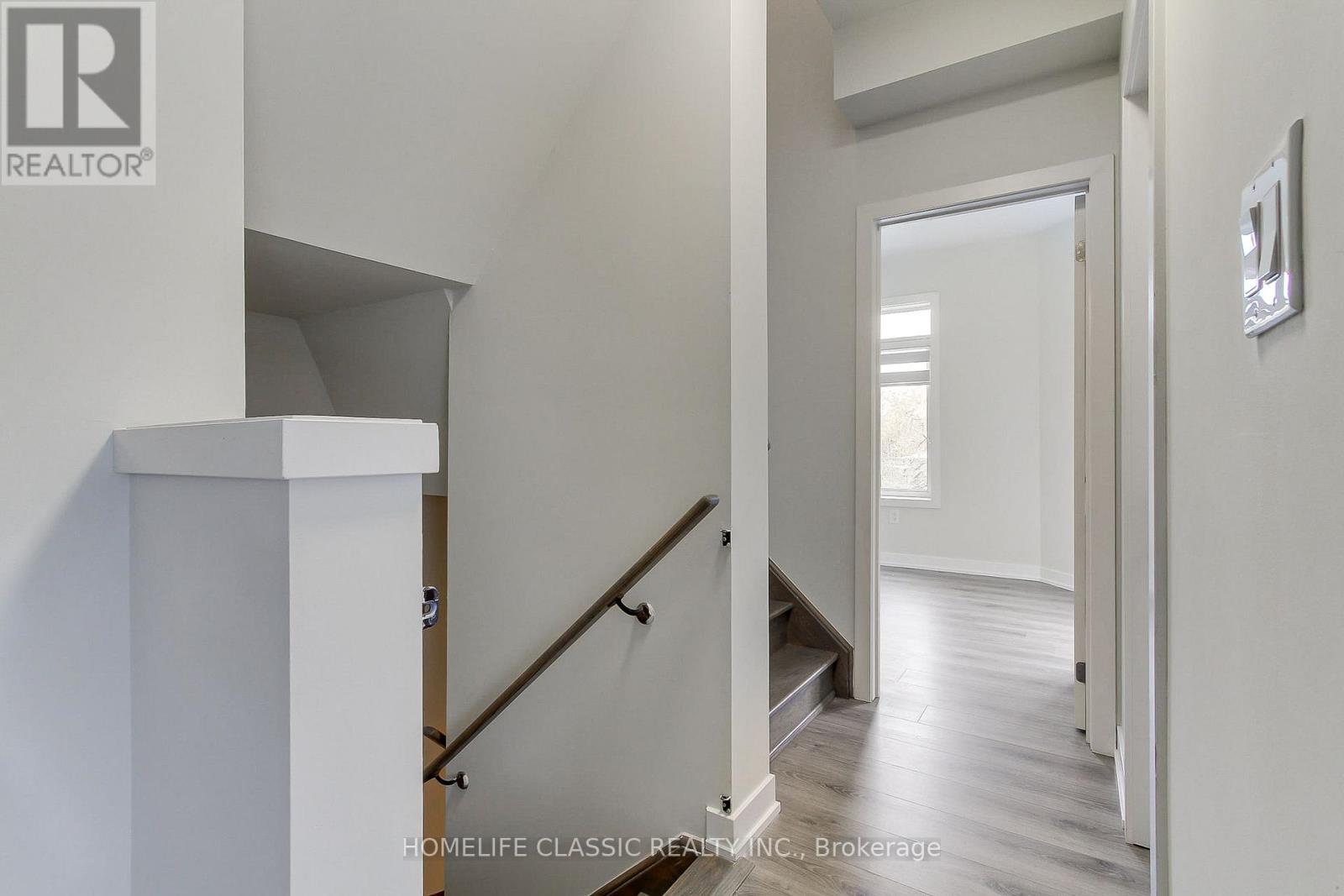 #1 - 590 North Service Road, Hamilton, Ontario  L8E 5A7 - Photo 22 - X12537582