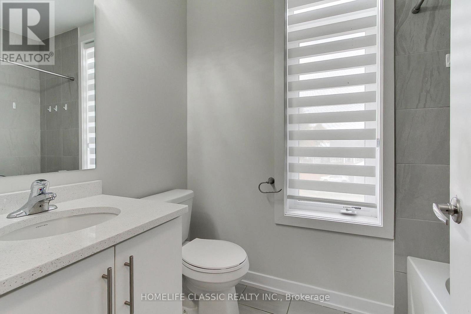 #1 - 590 North Service Road, Hamilton, Ontario  L8E 5A7 - Photo 35 - X12537582