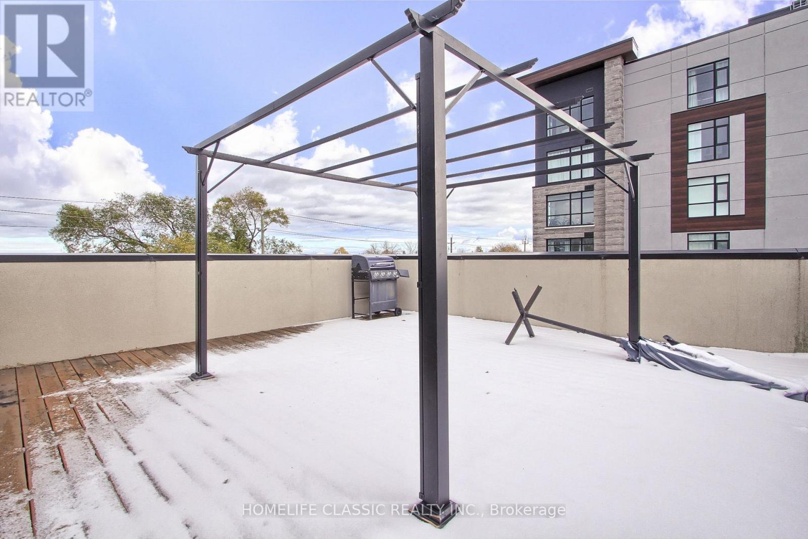 #1 - 590 North Service Road, Hamilton, Ontario  L8E 5A7 - Photo 43 - X12537582