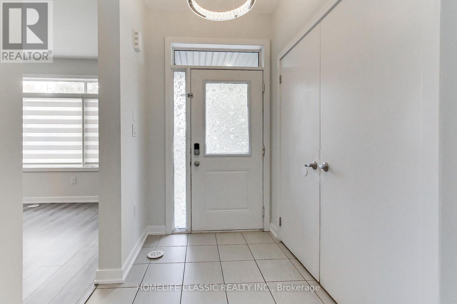 #1 - 590 North Service Road, Hamilton, Ontario  L8E 5A7 - Photo 5 - X12537582