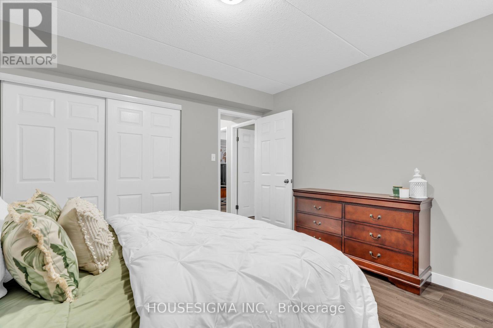 C17 - 12 Holborn Drive, Kitchener, Ontario  N2A 0A4 - Photo 10 - X12537594