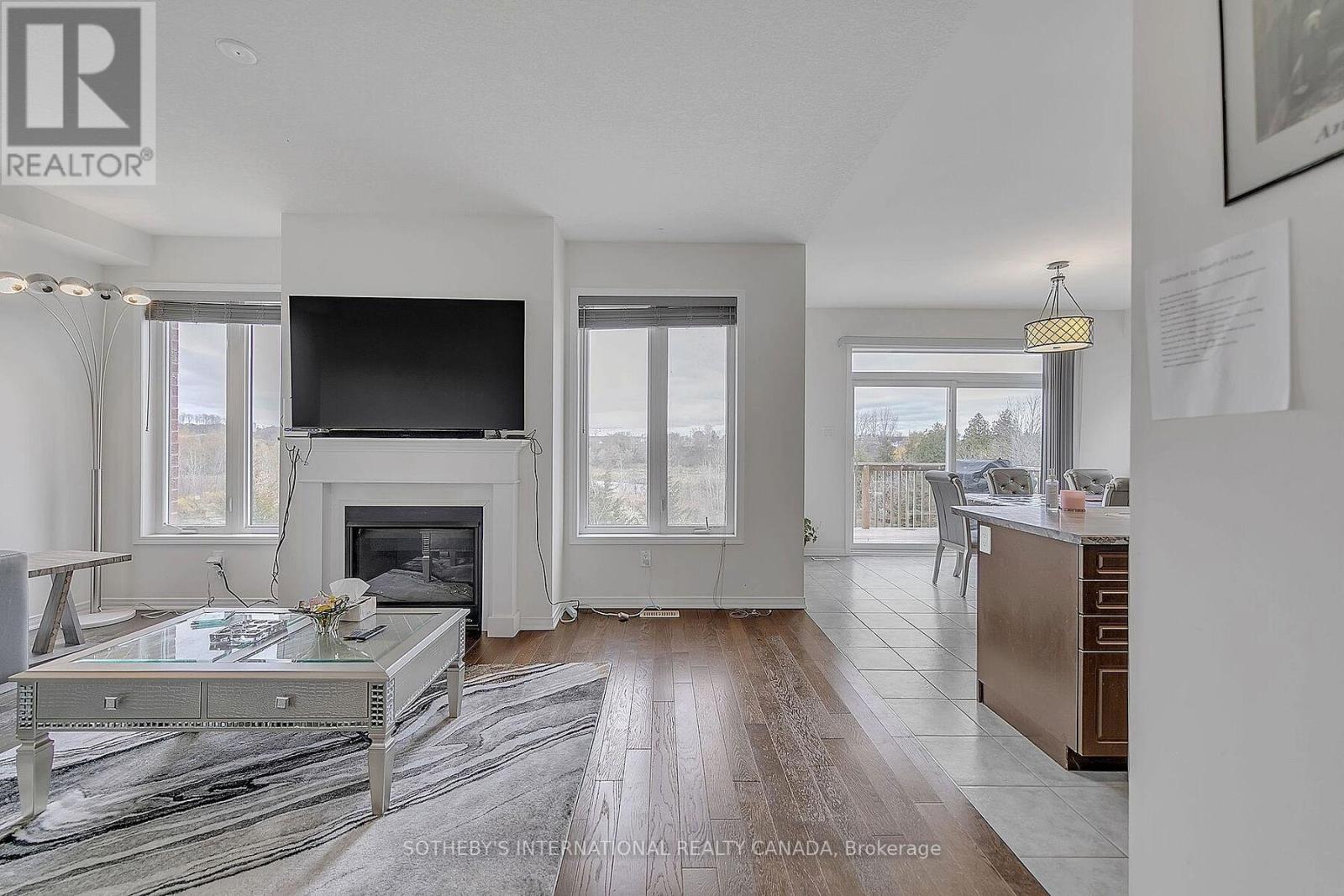 238 Dolman Street, Woolwich, Ontario  N0B 1M0 - Photo 10 - X12537618