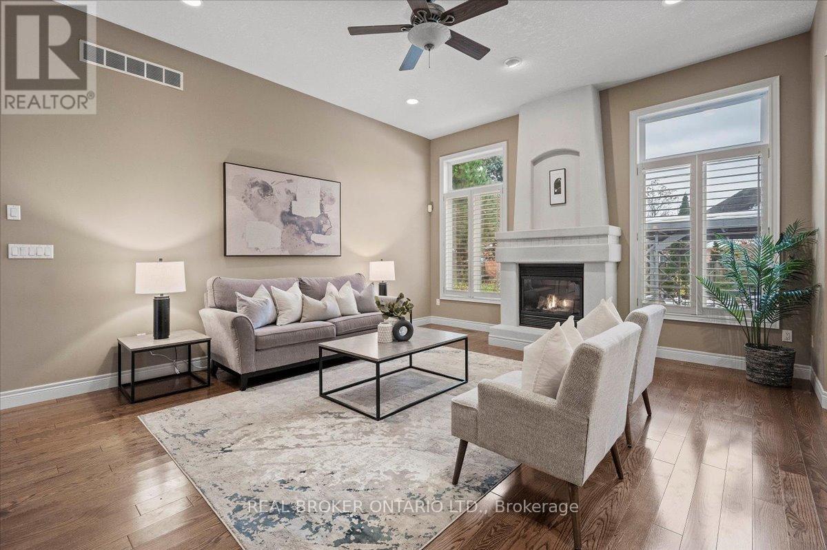 392 Deer Ridge Drive, Kitchener, Ontario  N2P 2S6 - Photo 16 - X12537622