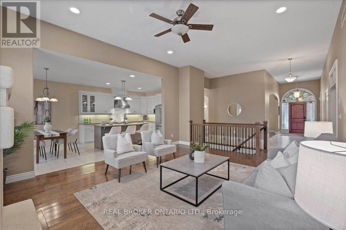 392 Deer Ridge Drive, Kitchener, Ontario  N2P 2S6 - Photo 17 - X12537622