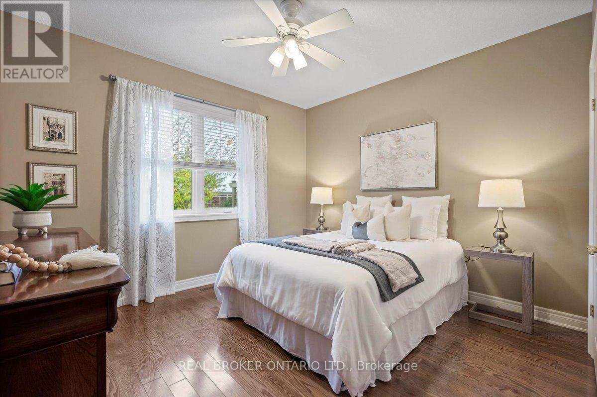 392 Deer Ridge Drive, Kitchener, Ontario  N2P 2S6 - Photo 22 - X12537622