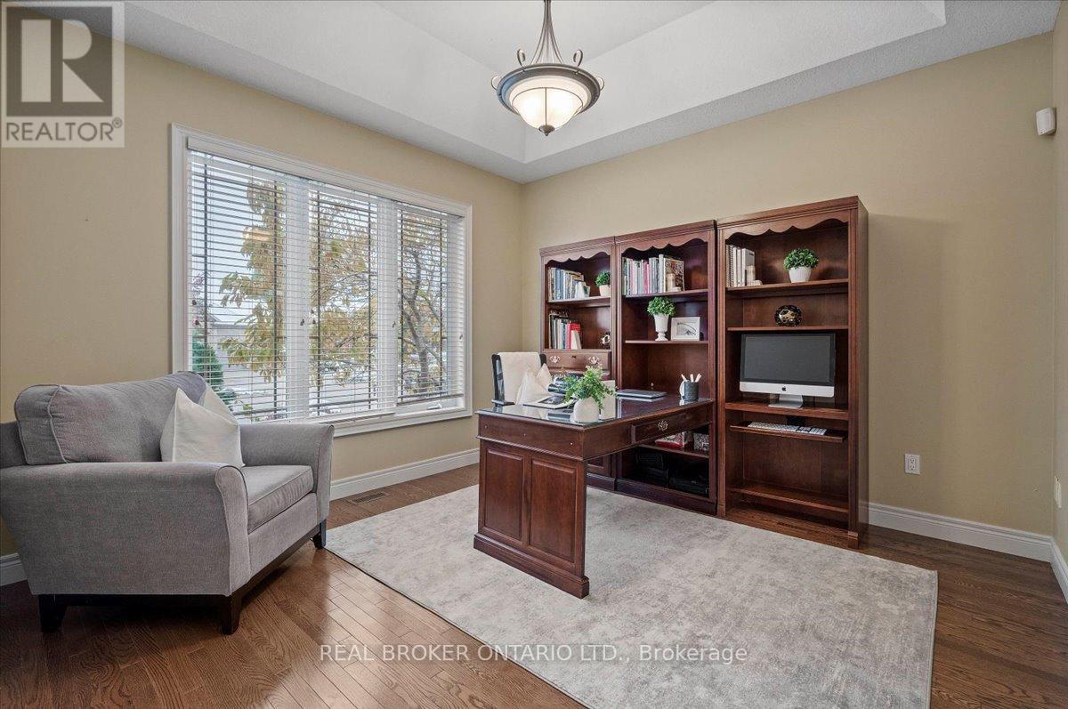 392 Deer Ridge Drive, Kitchener, Ontario  N2P 2S6 - Photo 25 - X12537622