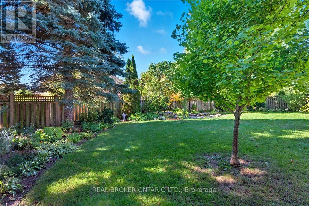 392 Deer Ridge Drive, Kitchener, Ontario  N2P 2S6 - Photo 39 - X12537622