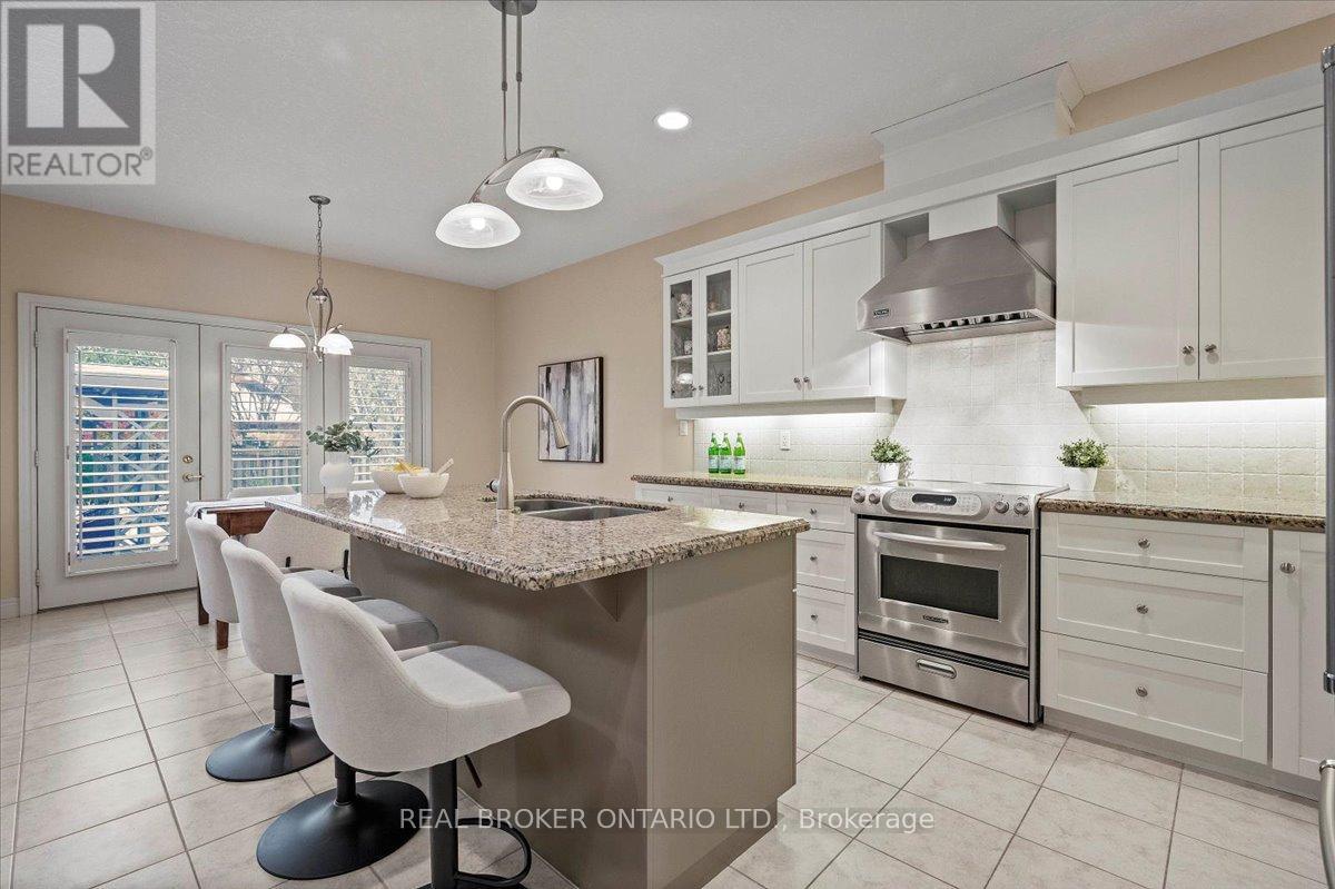 392 Deer Ridge Drive, Kitchener, Ontario  N2P 2S6 - Photo 7 - X12537622