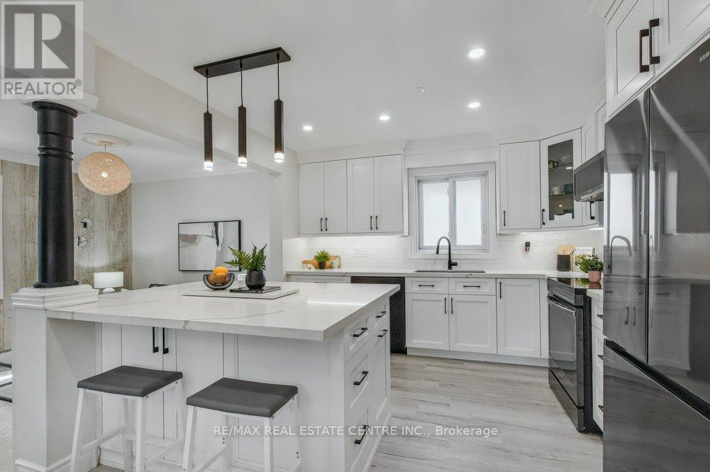 19 Apple Ridge Drive, Kitchener, Ontario  N2P 2S2 - Photo 14 - X12537696